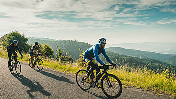 Radfahren im Ergebirge auf dem Stoneman Miriquidi Road durch die einmalige Landschaft radeln.