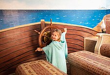 Selbst im Tepidarum wird es einem Kind im Familien Wellness Hotel Seeklause an der Ostsee nie langweilig.