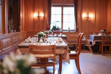 Das Restaurant Klausnstube im Familienhotel Habachklause im Salzburger Land 