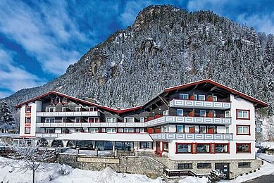 Winteransicht vom Familienhotel Bavaria im Allgäu.