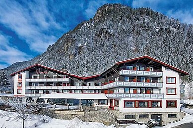 Winteransicht vom Familienhotel Bavaria im Allgäu.