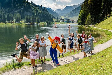 Die Gastgeberfamilie Walchhofer des Familienhotel Zauchenseehof im Salzburger Land