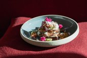 Köstliches Gericht, herrlich angerichtet. Freut auch auf Alpin-mediterrane Gourmet-Küche im Bella Vista in Südtirol