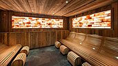 Gemütliche Sauna im Familienhotel Alphotel Tyrol Wellness & Family Resort in Südtirol.