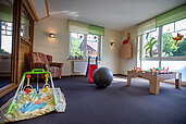 Babyspielbereich im Happy-Club des Familienhotels Ottonenhof im Sauerland.