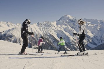 Genussmomente im Winterurlaub in Südtirol bietet das Hotel Bella Vista vor allem für Familien.