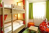 Kinderschlafbereich mit Hochbett im Familienhotel Amiamo im Salzburger Land