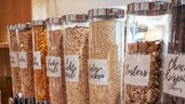 Müslibar im Frühstücksbereich des Familienhotels Kindl