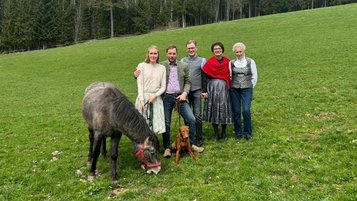 Die Gastgeberfamilie Grill vom Hotel der Ponyhof in der Steiermark.