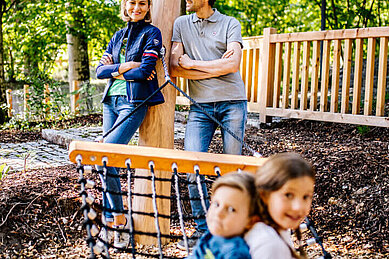 Familienbande im Kletterpark des Familienhotels Das Bayrischzell