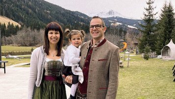 Gastgeberfamilie im Alphotel Tyrol Wellness & Family Resort in Südtirol.