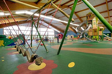 Familienhotel Sonnenhügel in der Rhön besitzt einen wunderschönen Indoor-Spielplatz.