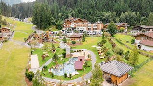 Hotelansicht des Familienhotels Habachklause im Salzburger Land